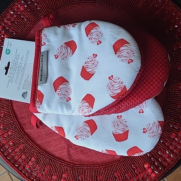 🧁KitchenAid Mini Mitts - Picture 2 of 7
